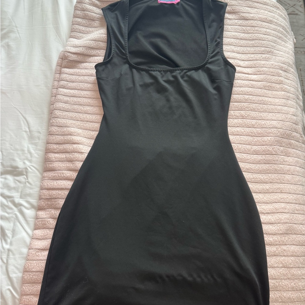 Edikted Classic Black Sleeveless Bodycon Dress